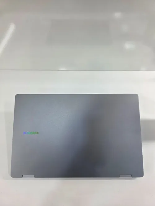 LAPTOP SAMSUNG GALAXY BOOK5 NP750QHA ULTRA 5 226V 16G 256G SSD INTELARC 130V 8G 15.6'' AMOLED TACTIL 360
