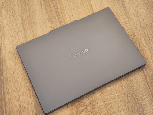 (VENDU) Lenovo Yoga Slim 7 15ILL9 Ultra-7 258V 32Go DDR5 512GB NVMe 15,6" 2,8K IPS TACTILE