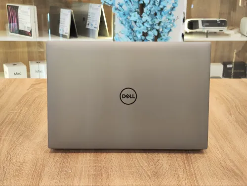 (VENDU) STATION DELL PRECISION 5680  I7-13800H 32G 512G SSD RTX 2000 ADA 8G  16'' 4K