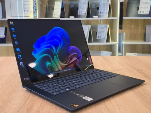 Lenovo Yoga Slim-7 ai 2025 14.5'' OLED 3K TACTIL SNAPDRAGON 16G 1T SSD
