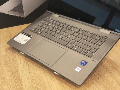 (VENDU) HP Envy x360 2-in-1 15-fe1082wn Ultra 7-155U 16Go DDR5 512GB NVMe 15.6" FHD IPS TACTILE 360