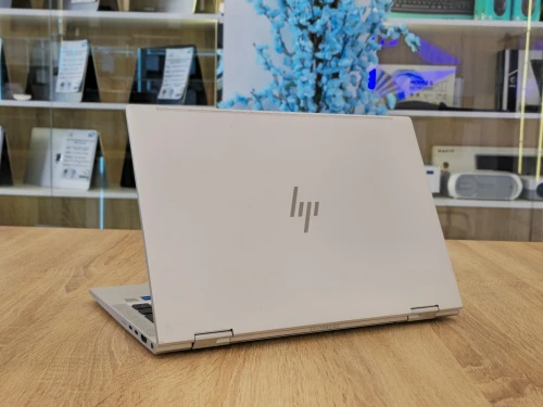 HP EliteBook x360 830 G8 i5-1135G7 16Go 256GB NVMe 13,3" FHD IPS TACTILE 360