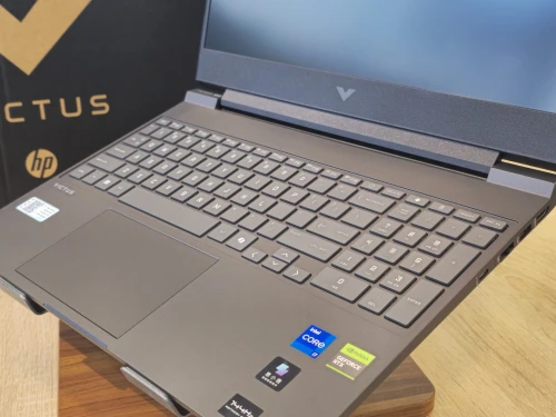 (VENDU) HP VICTUS GAMING I7-13620H 16G 1T SSD RTX 5060 8G 15.6'' IPS 144HZ SOUS EMBALLAGE