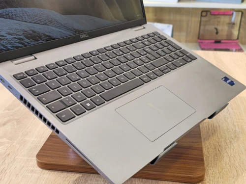 LAPTOP DELL LATITUDE 5540  I5-1345U 16G 256G SSD 15.6' FHD WIN11 (BATTERIE:100%/CYCLE:03)