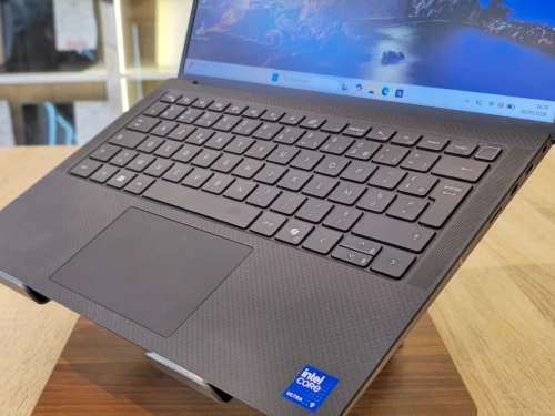 LAPTOP DELL STATION PRECISION 5490 ULTRA-9 185H 64G 2T SSD RTX 2000 ADA 8G 14'' FHD+