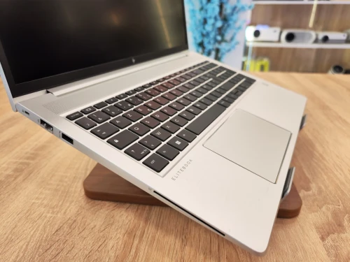 (VENDU) HP EliteBook 655 G10 Ryzen 7 PRO 7730U 16Go 256GB NVMe 15,6" FHD IPS
