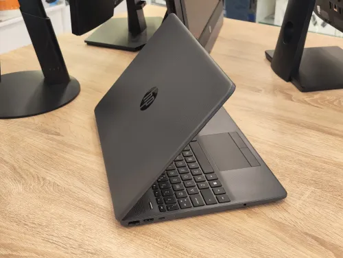 HP 250 G9 I5-1235U 16Go 512GB NVMe 15.6" FHD IPS WIN 11