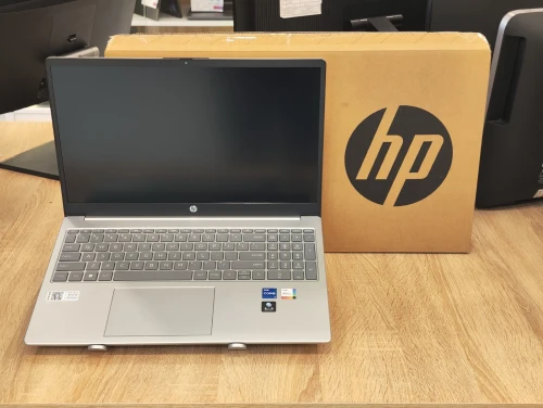 (VENDU)HP 15-FD0888TU I7-1260P 16Go 512GB NVMe 15.6" FHD IPS WIN 11 