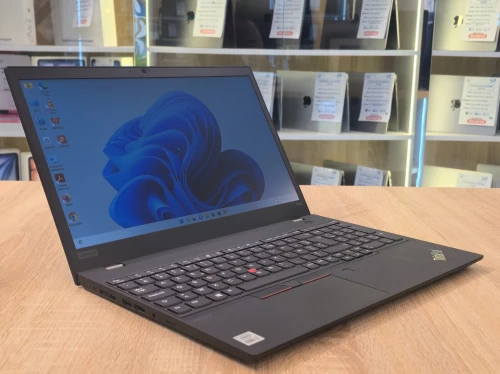 LENOVO THINKPAD P15S I7-10510U 32G 512G SSD QUADRO P520 15.6'' FHD WIN11