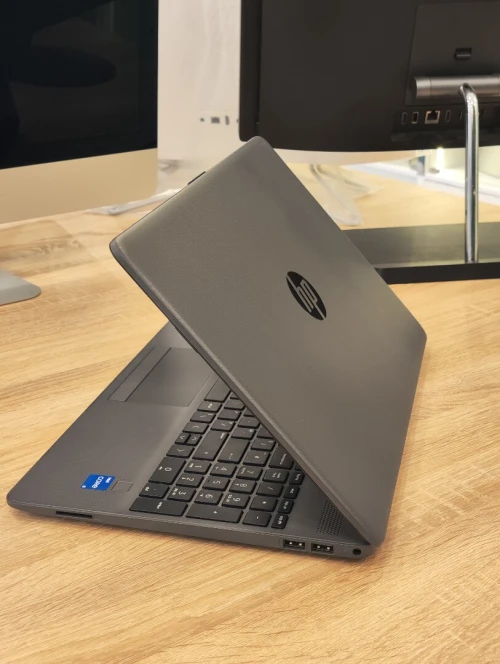 HP 250 G9 I5-1235U 16Go 512GB NVMe 15.6" FHD IPS WIN 11