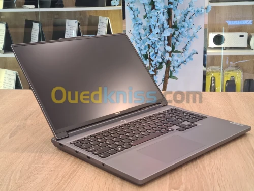 Lenovo Legion Y7000P IRX9 i7-14650HX 32Go DDR5 1TB NVMe RTX 4060 8Go 15,6" QHD+ IPS 165Hz [Vendu]