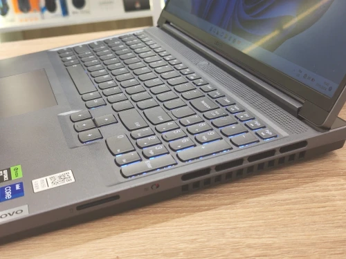 (VENDU) LENOVO LEGION Y7000P I7-1362H 16Go DDR5 1TB NVMe RTX 4060 8GB 16" QHD+ IPS WIN 11