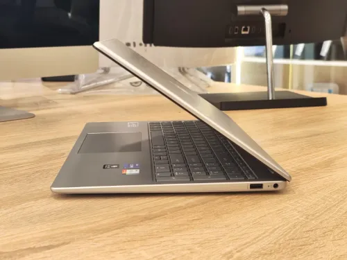 (VENDU)HP 15-FD0888TU I7-1260P 16Go 512GB NVMe 15.6" FHD IPS WIN 11 