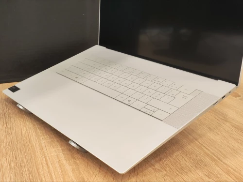 [VENDU] DELL XPS 16 9640 ULTRA 9-185H/32G/1TB SSD/RTX 4060 8G/16.3" 4K OLED/WIN11 
