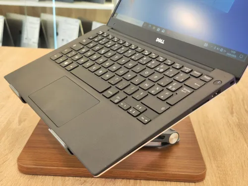 Dell XPS 13 9360 i7-8550U 8Go 256GB NVMe 13,3" FHD IPS [VENDU]