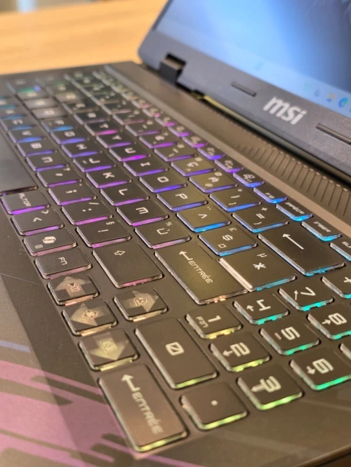 (VENDU) MSI PULSE 16AI ULTRA-7 155H 16G 512G NVME RTX4070 8G 16' 240HZ WIN11