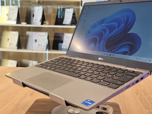Dell Latitude 3330 i5-1155G7 8Go 256GB NVMe 13,3" FHD IPS