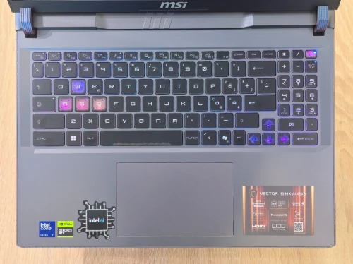 (VENDU) MSI VECTOR 16HX AI A2XWHG 2025 ULTRA 7-255HX 32G 1T SSD RTX 5070 TI 12G 16" QHD 240HZ