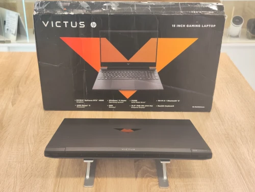 (VENDU) HP Victus Gaming 15-FB Ryzen 7 7845HS 16Go DDR5 1TB NVMe RTX 4060 8Go 15.6" FHD IPS 144Hz