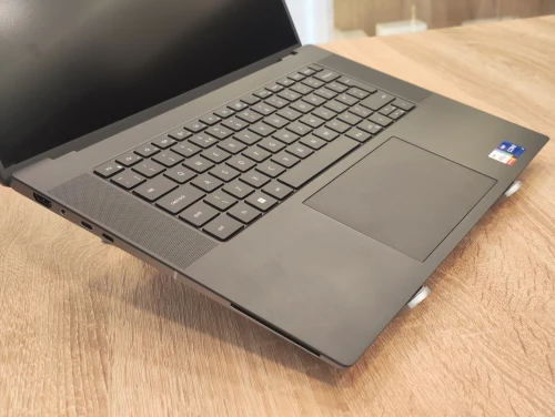 STATION DELL PRECISION 5680  I7-13800H 32Go DDR5 512GB NVMe 16'' IPS FHD+ WIN 11