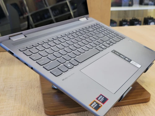 LAPTOP LENOVO YOGA 7 2IN1 16AHP9 RYZEN-5-8640HS/8G /512G SSD/16'' OLED TACTILE 360 SOUS EMBALLAGE