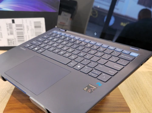 HP EliteBook Ultra 14 G1q8 Notebook AI Snapdragon X Plus 16G 512G 14'' 2.2K TACTIL