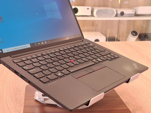 Lenovo ThinkPad E14 Gen 6 Ryzen 5 7535HS 16Go 256GB NVMe 14" FHD IPS 