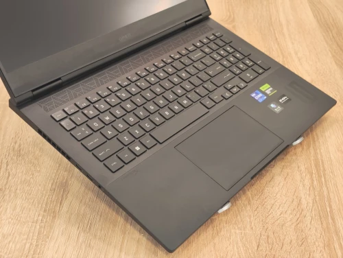 (VENDU) HP OMEN 16-wf i9-13900HX 16Go DDR5 1TB RTX 4060 8Go 16" QHD+ IPS 240Hz Win11