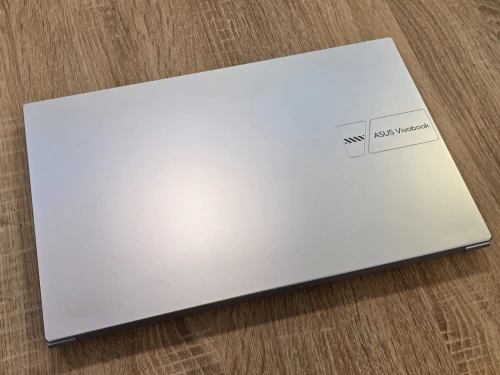 ASUS VIVOBOOK E1504Z  i5-1235U 16G 512G SSD 15.6' FHD WIN 11