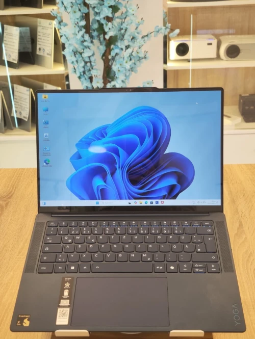 ( VENDU ) Lenovo Yoga Slim-7 ai 14.5'' OLED 3K 90Hz TACTIL SNAPDRAGON 32G 1T SSD 2024