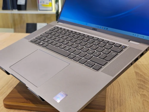DELL LATITUDE 7640 I7-1370P VPRO 32G 1T SSD 16'' FHD+ WIN11