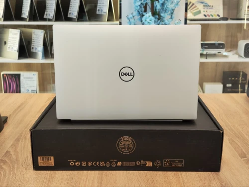 [VENDU] DELL XPS 16 9640 ULTRA 9-185H/32G/1TB SSD/RTX 4060 8G/16.3" 4K OLED/WIN11 