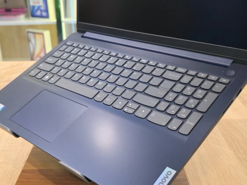 (VENDU) LENOVO IDEAPAD-1 I5-1334U 16GB 512G SSD 15.6' FHD WINDOWS 11 SOUS EMBALAGE