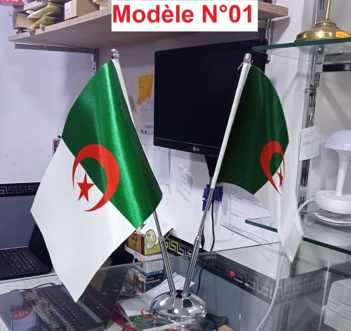 Drapeau National avec support pour bureau