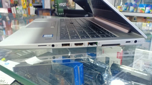 HP Elitebook 840 G6 [Intel Core i7-8665U/ 256Gb SSD/ 8GB RAM/ WIN10/ CLAVIER LUM/ 14" FHD]