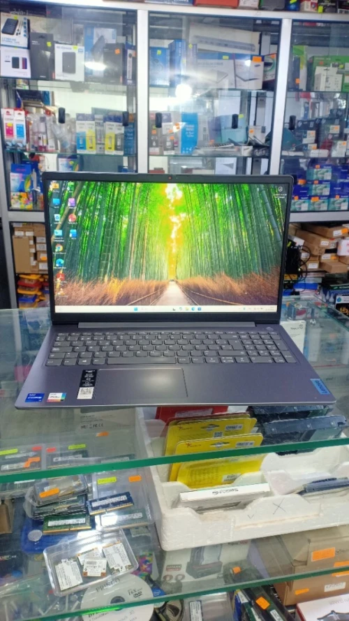 LENOVO Ideapad3 [i7-1165G7 (11th gen)/ 512Gb SSD/ 8Gb DDR4/ Win11/ 15,6" FHD IPS]