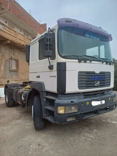 MAN MAN F2000 2004