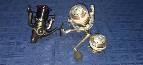 2 moulinets surfcasting en tres bon etats et de marque connu (MACK 2 + CINNETIC)