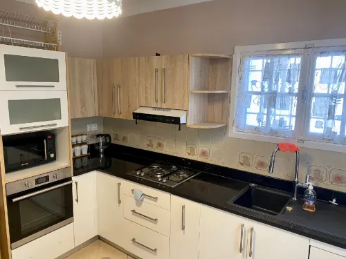 Location Appartement Niveau de villa F3 Alger Hydra