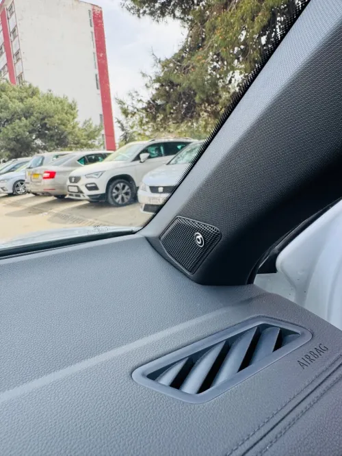 Volkswagen T-Roc 2025 R-Line 