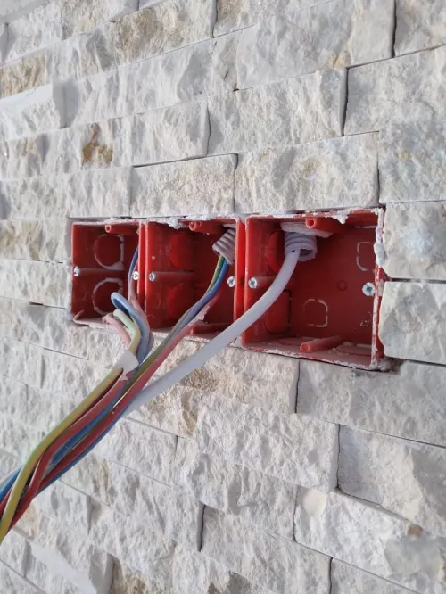  électricien bâtiment(MD électrique)