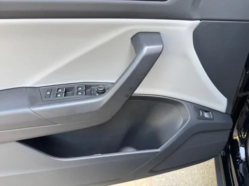 Volkswagen T-Roc 2026 R Line Black magic