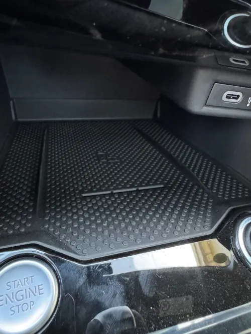 Volkswagen T-Roc 2026 R Line Black magic
