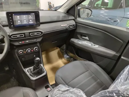 Renault Logan 2025 