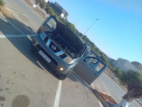Nissan Navara 2010 Elegance 4x4