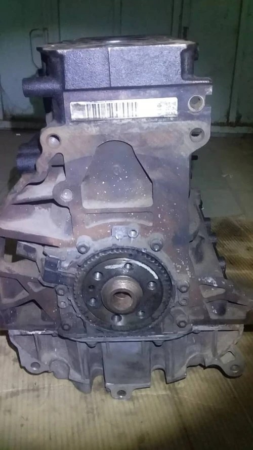 Demi moteur golf 6 cady 1.6 tdi code 03 L std