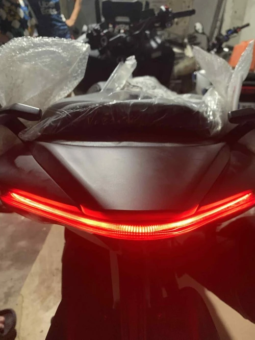 Yamaha Tmax T-max Tech max 563 2025