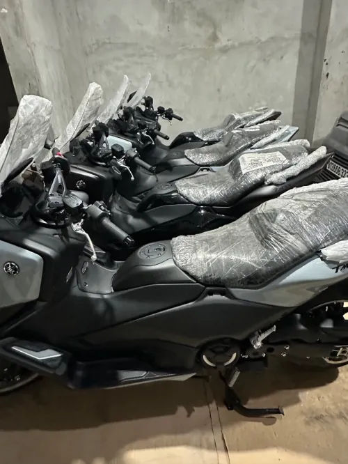Yamaha Tmax T-max Tech max 563 2025