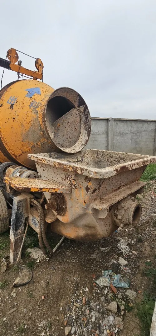 Pompe à béton Bétonnière 2015