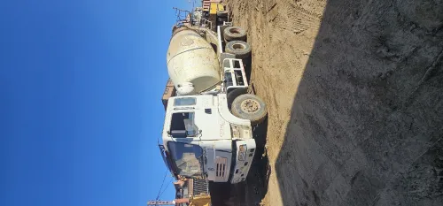 Malaxeur مالاكسور beton Camion sany 8m2 2011
